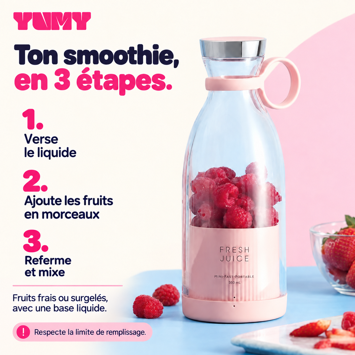 Préparation d’un smoothie avec Yumy : verser le liquide, ajouter les fruits en morceaux, refermer et mixer.